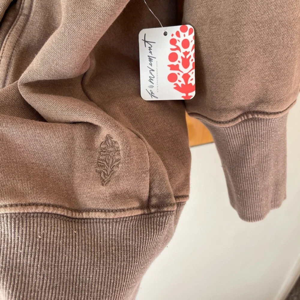 Free People FP Movement Sprint to the Finish Hoodie Taupe Sz L - Picture 3 of 9